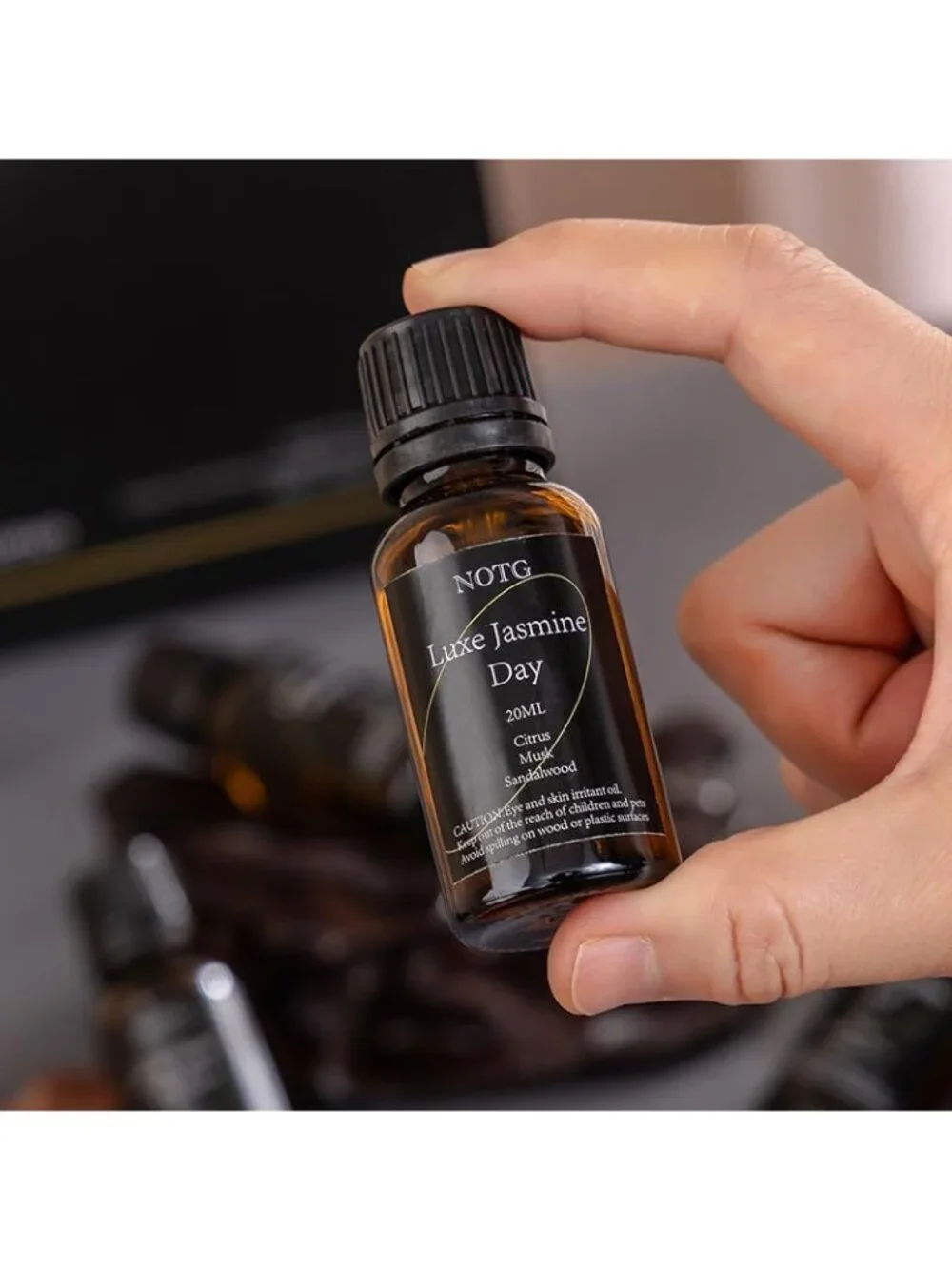 Essential Oils Set - Top 4 Luxury Scents for Diffuser, Humidifier, Aromatherapy,